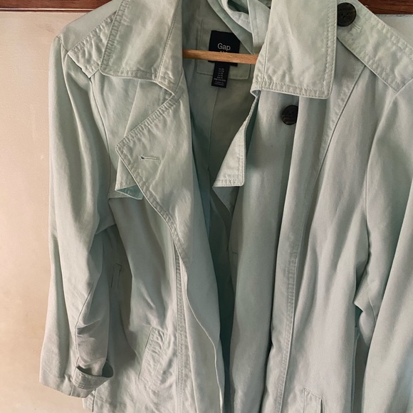 Woman’s jacket - Picture 2 of 4